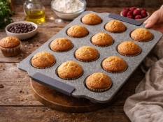 12-Cup Muffin Pan