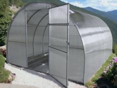 Polycarbonate greenhouses