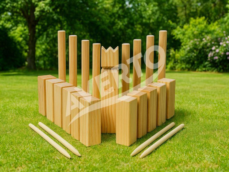 Spēle brīvā dabā KUBB Family
